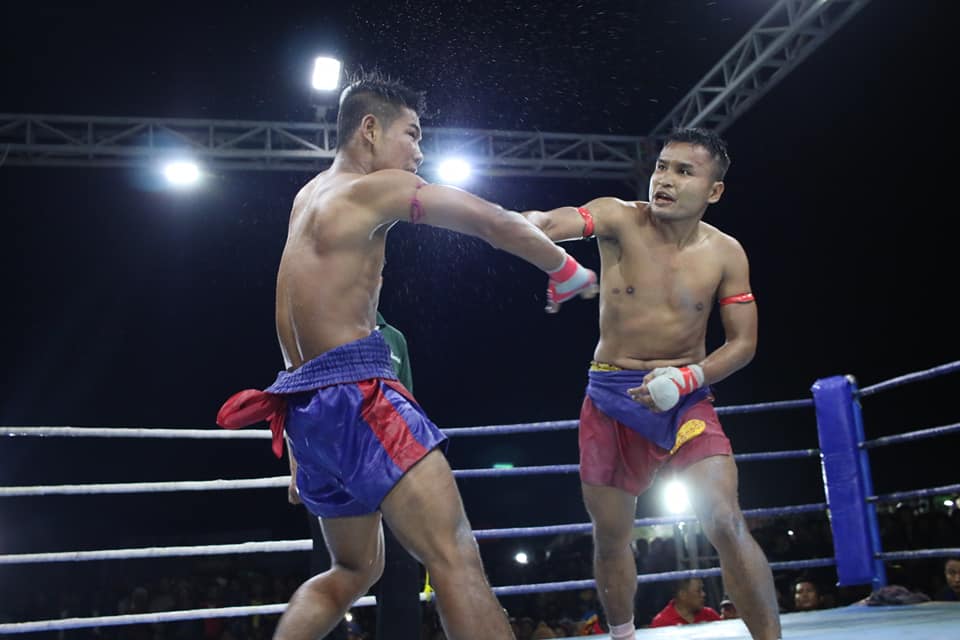 Two Lethwei fighters in action - Credit- Zin Lin Tun (Danuphyu)